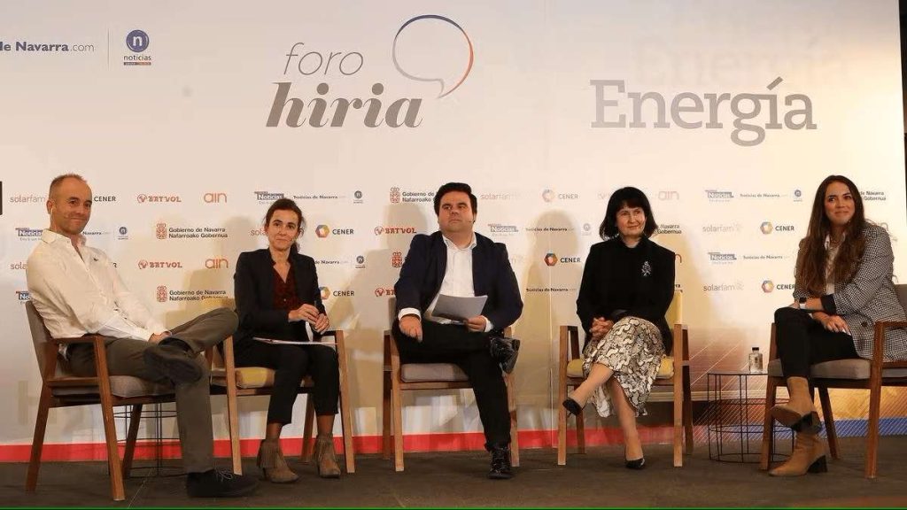 Mesa de debate del Foro Hiria